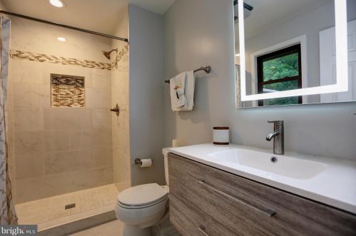 15406 Peach Orchard Rd, Silver Spring MD 20905-4341 exterior