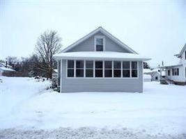 205 Elida St, Winnebago, IL 61088-8586