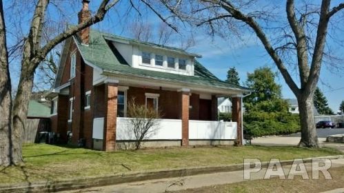 1525 Center St, Pekin IL  61554-5021 exterior