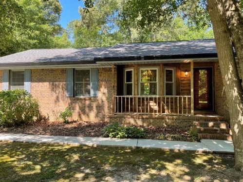 3285 Squire Ln, Conyers, GA 30094-3538