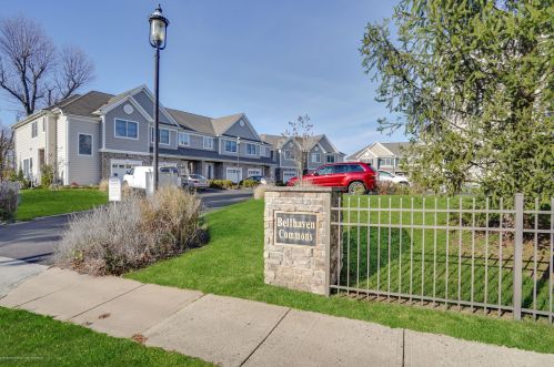 122 Locust Ave, Tinton Falls, NJ 07701