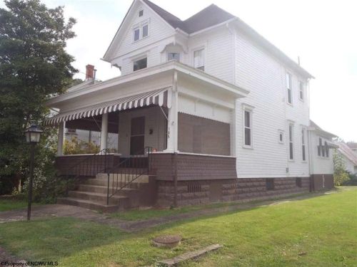 105 Marshall St, Mannington, WV 26582-1003