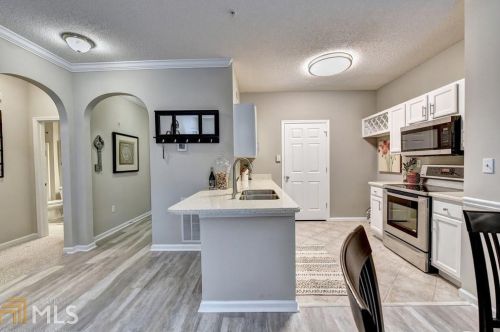 4333 Dunwoody Park, Atlanta GA  30338-5795 exterior