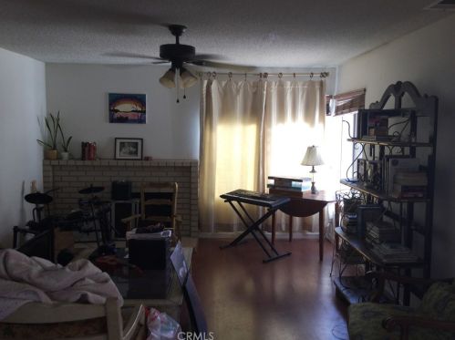 6899 Crest Ave, Riverside CA  92503-1162 exterior