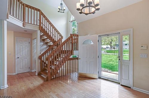 179 Delaware Ave, Stirling, NJ 07980-1234