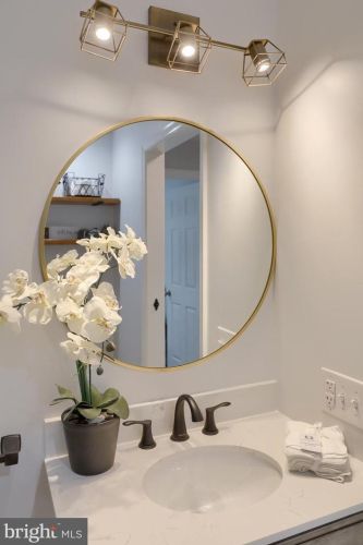 139 Montrose Ave, Lancaster PA  17603-6617 exterior