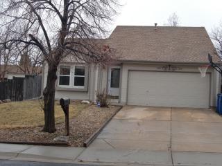17632 Kepner Dr, Aurora, CO 80017-3310