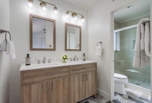 1376 Darwin Dr, Oceanside CA  92056-6618 exterior
