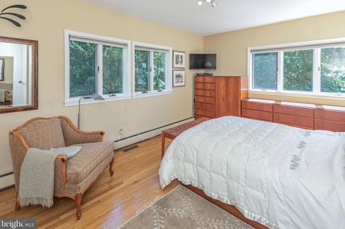 151 Snowden Ln, Princeton NJ 08540-3917 exterior