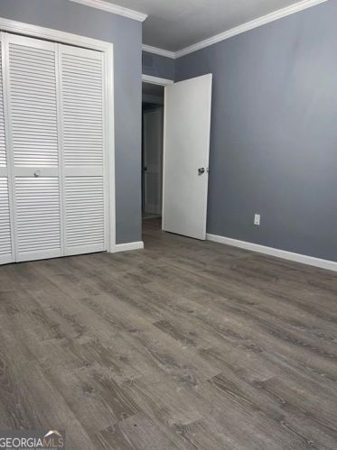 71 Montre Sq, Atlanta GA  30327-4044 exterior