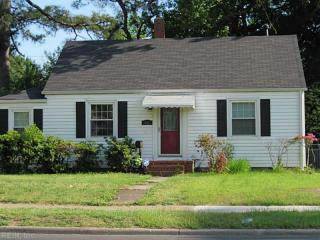 423 Little Creek Rd, Norfolk, VA 23505-2742
