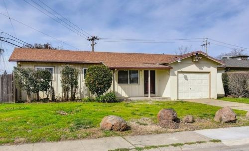 2582 Las Casas Way, Rancho Cordova, CA 95670-3444