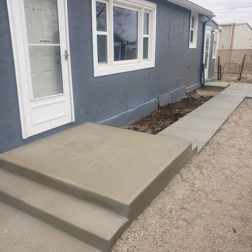 434 Grape St, Hudson, CO 80642-2106