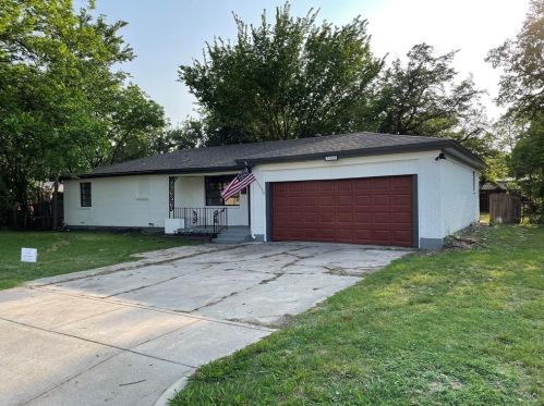 3800 Knox St, Fort Worth TX  76119-4819 exterior