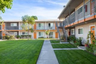 811 Fairview St, Santa Ana CA  92704-1839 exterior