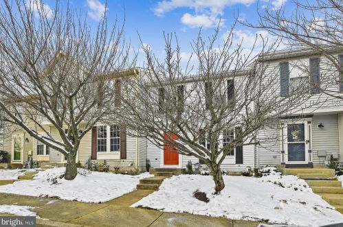 1266 Quaker Ridge Dr, Arnold, MD 21012-2629