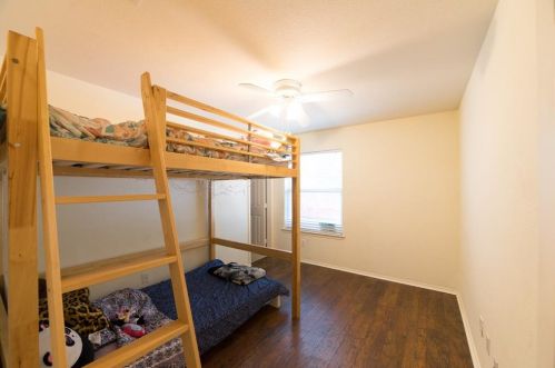 8541 Hawks Nest Dr, Fort Worth TX  76131-5331 exterior