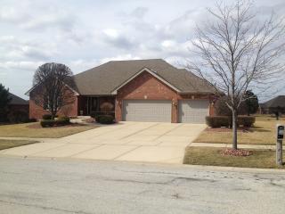 22404 Crimson Ln, Frankfort, IL 60423-8553