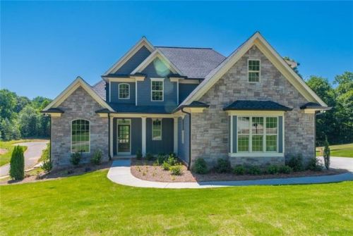 372 Woods Creek Rd, Jefferson, GA 30549-7653