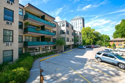 3150 Excelsior Blvd, Minneapolis MN  55416-4666 exterior