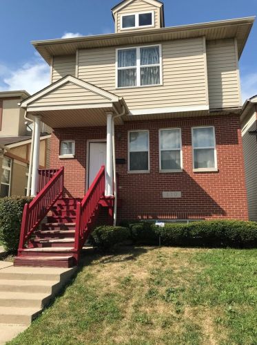 110 90th St, Chicago, IL 60619-6746