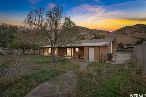 165 1000, Perry UT 84302-1541 exterior