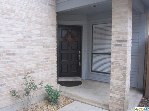 107 Banyan Ct, Victoria, TX 77901-3702