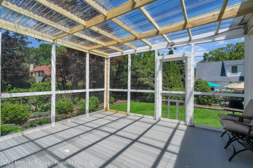 400 Parkview Ave, Tinton Falls NJ 07712-4732 exterior