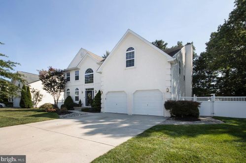 8 Duchess Dr, Erial, NJ 08081-5653