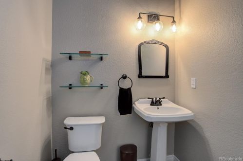 12859 55th Pl, Arvada CO  80002-1338 exterior