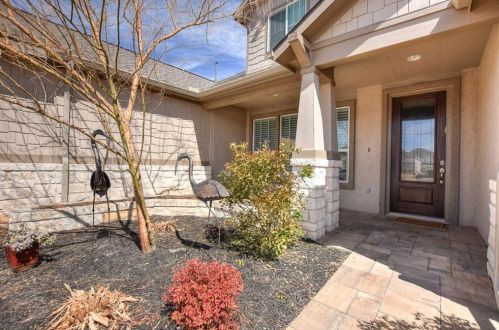 426 Star Mountain Ln, Georgetown, TX 78633-5707