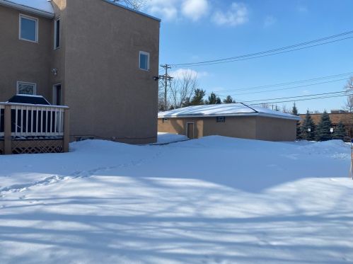 669 Dayton Ave, Saint Paul MN  55104-7226 exterior