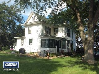 5989 Sanderson Rd, Leland, IL 60531-8096