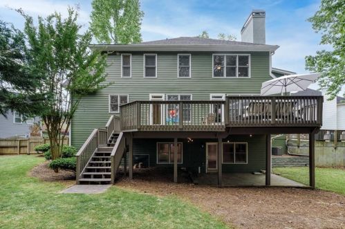5105 Winding Rose Dr, Suwanee GA  30024-4063 exterior