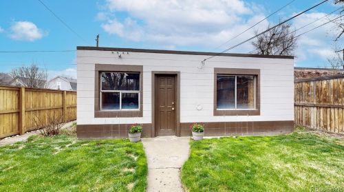 993 Emerson St, Denver CO  80218-2715 exterior