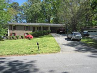 2577 Bailey Dr, Norcross, GA 30071-4301