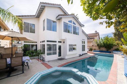4941 Corso Cir, Cypress, CA 90630-3566