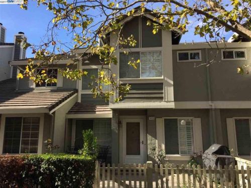 7450 Oxford Cir, Pleasanton, CA 94568-3761