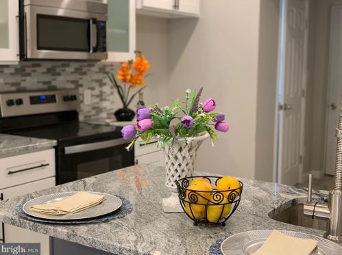 1522 61 St, Philadelphia PA 19142-3512 exterior