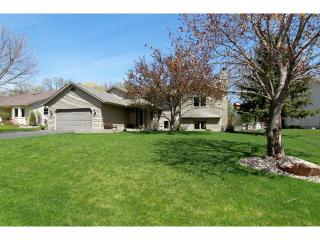 971 Stony Point Rd, Saint Paul, MN 55123-1568