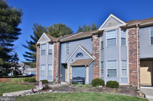 31 Tilia Ct, Trenton, NJ 08690-3344