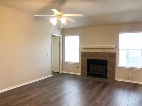 424 Atlantis, Uhland, TX 78640-6027