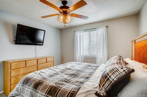 4648 Pagosa Way, Aurora CO 80011-4930 exterior