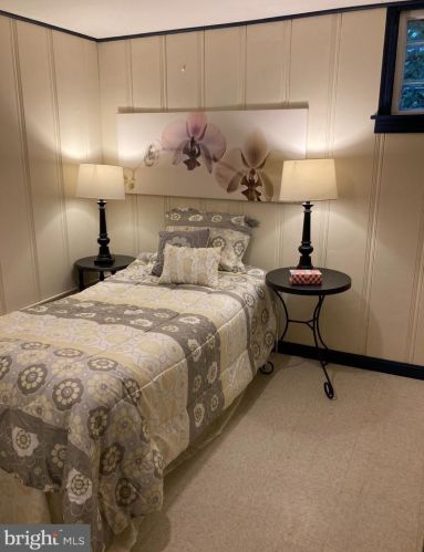 6806 Belford Dr, Silver Spring MD 20912-4841 exterior