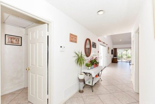 12 Spicewood Way, Irvine, CA 92612-2721
