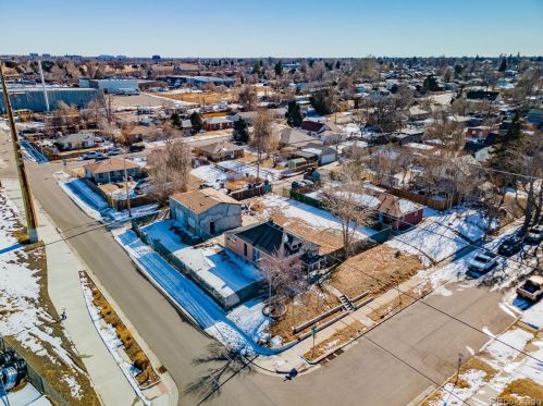 3894 Cook St, Denver CO  80205-3740 exterior