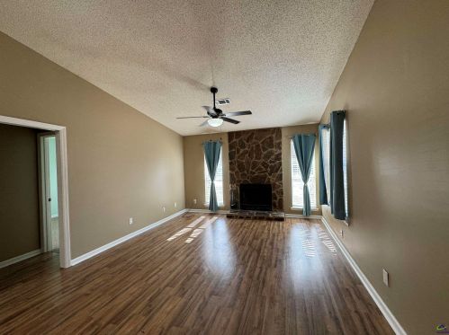 330 Somerset Dr, Warner Robins, GA 31088-8115