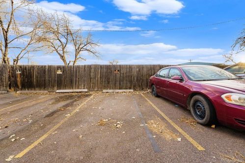 2190 Holly St, Denver CO  80222-5605 exterior