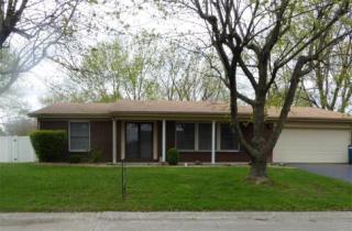 305 Saint John Dr, Belleville, IL 62221-3323