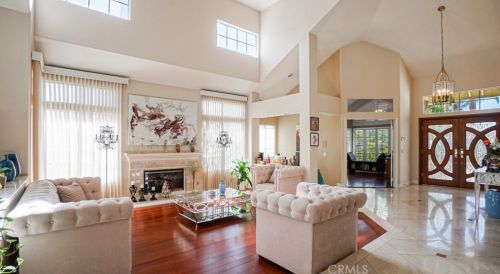 364 Royal Ridge Dr, Anaheim, CA 92807-4050